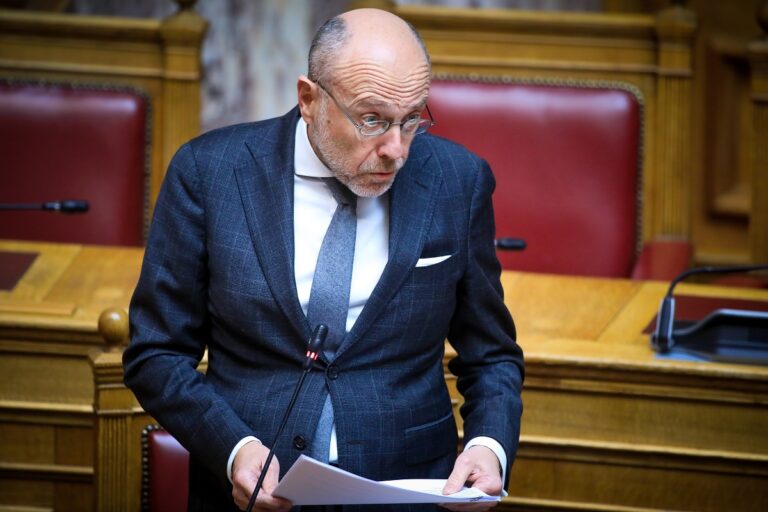 ΒΑΡΤΖΟΠΟΥΛΟΣ ΔΗΜΗΤΡΙΟΣ ΥΦΥΠΟΥΡΓΟΣ ΣΥΖΗΤΗΣΗ eΠΙΚΑΙΡΩΝ ΕΡΩΤΗΣΕΩΝ ΣΤΗΝ ΟΛΟΜΕΛΕΙΑ ΤΗΣ ΒΟΥΛΗΣ (ΓΙΩΡΓΟΣ ΚΟΝΤΑΡΙΝΗΣ/eurokinissi)